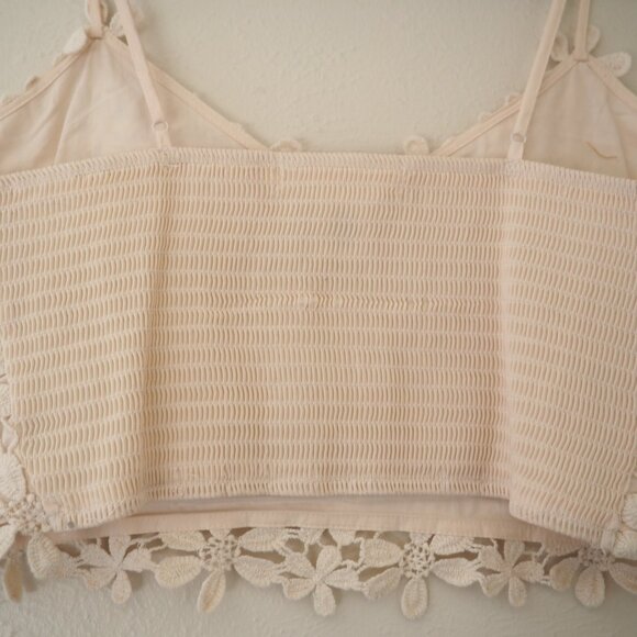 Altar’d State Amelia Spaghetti Strap Floral Flower Crochet Lace Crop Top - Picture 8 of 8